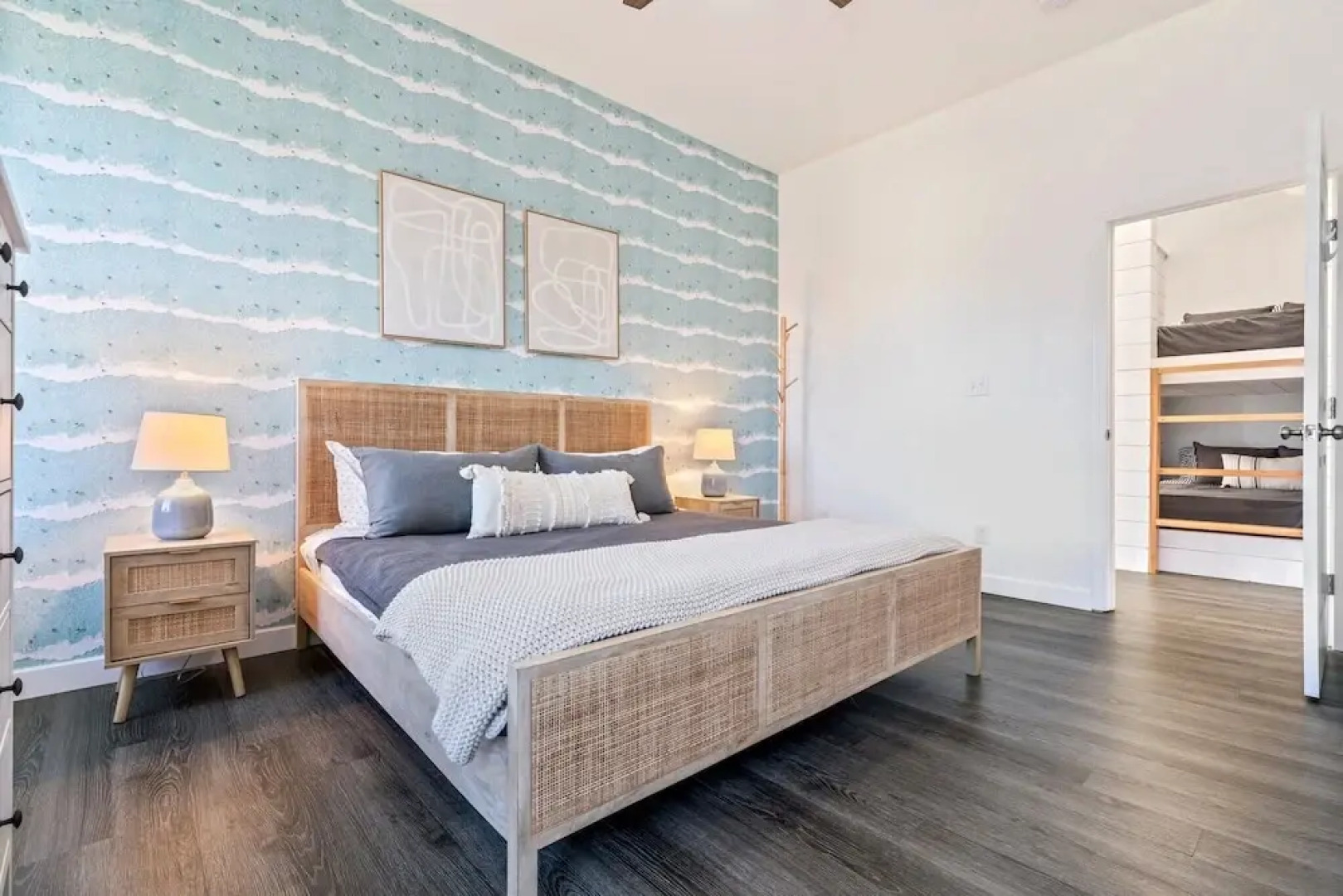 Game Room, Home Gym, 1 Mile to Beach