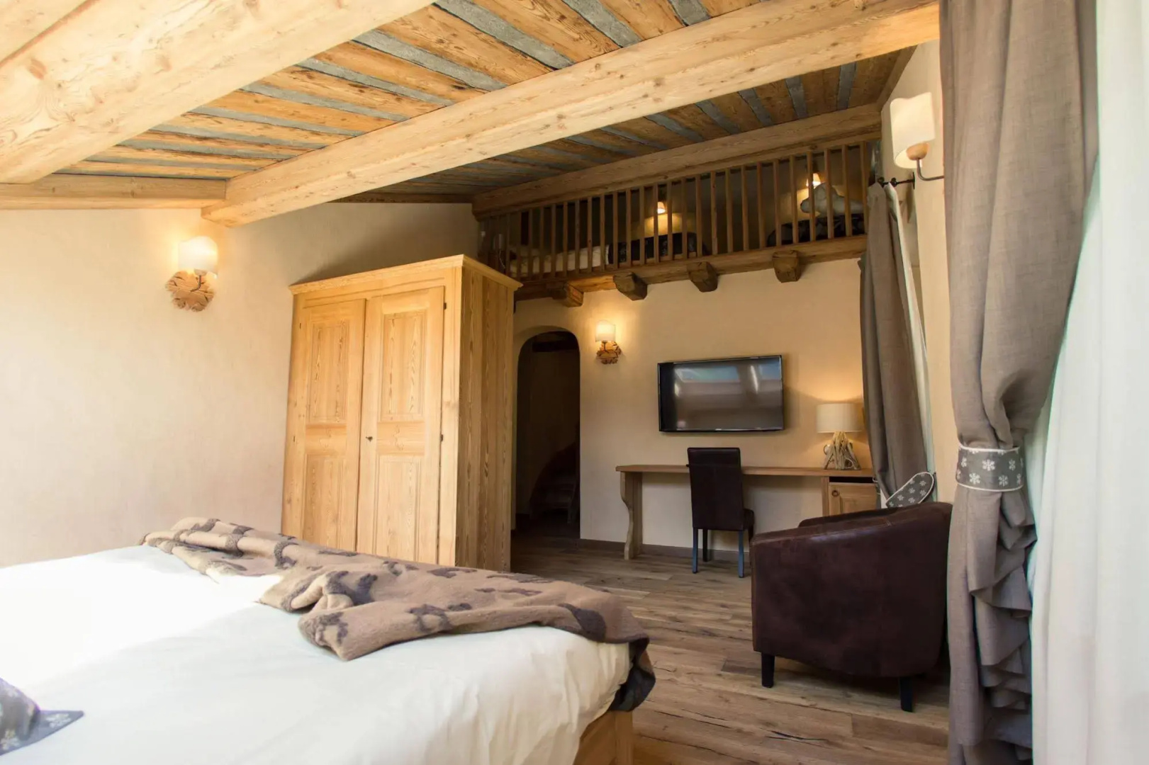 Hotel Les Montagnards