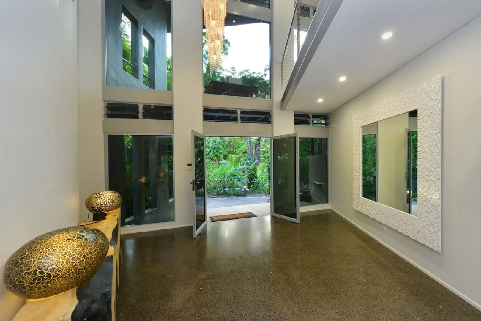 Absolute on Newell Luxury Beach House