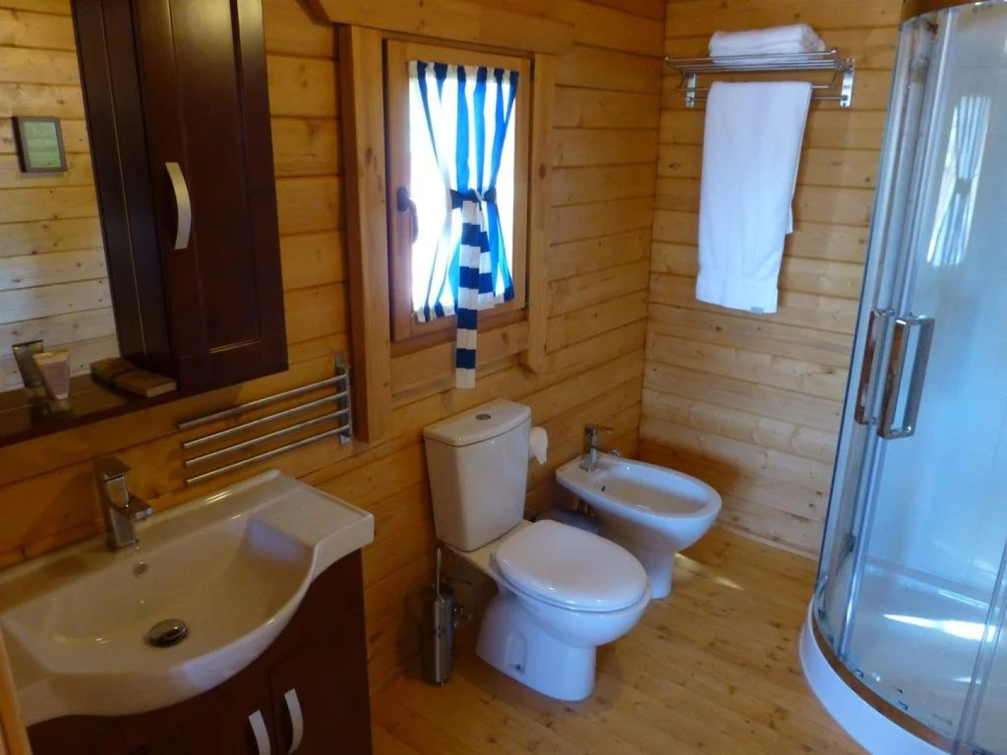 Mountain Breeze Resort