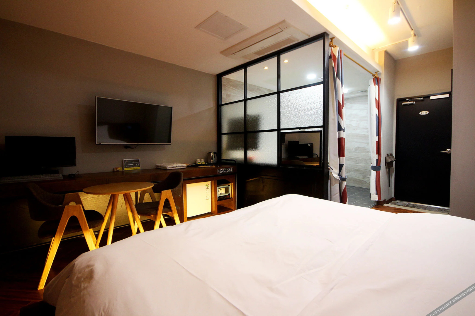 Iksan Roman Drive-in Hotel