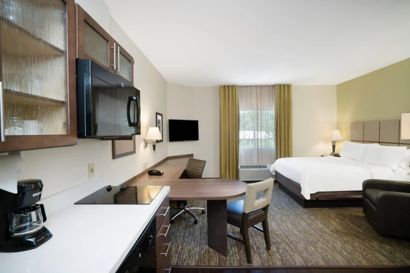 Candlewood Suites Auburn by IHG
