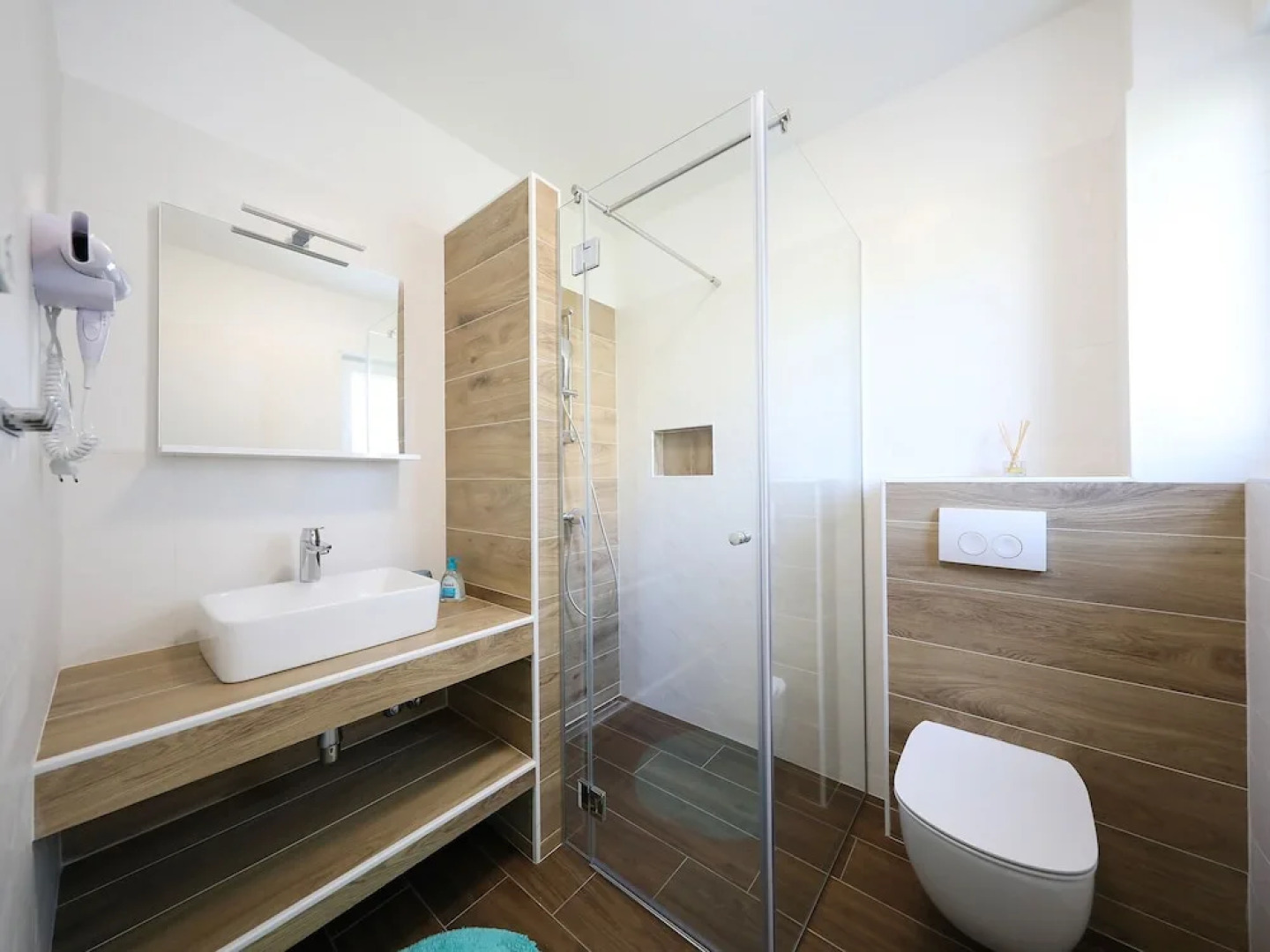 Modern and Luxurius Apartment With Swimingpool, Nice sea View Terrace