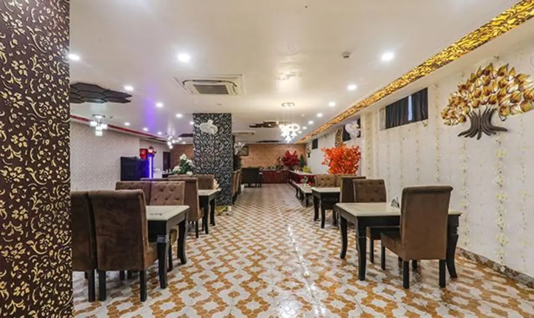 Fabhotel Prime Aradhna Inn