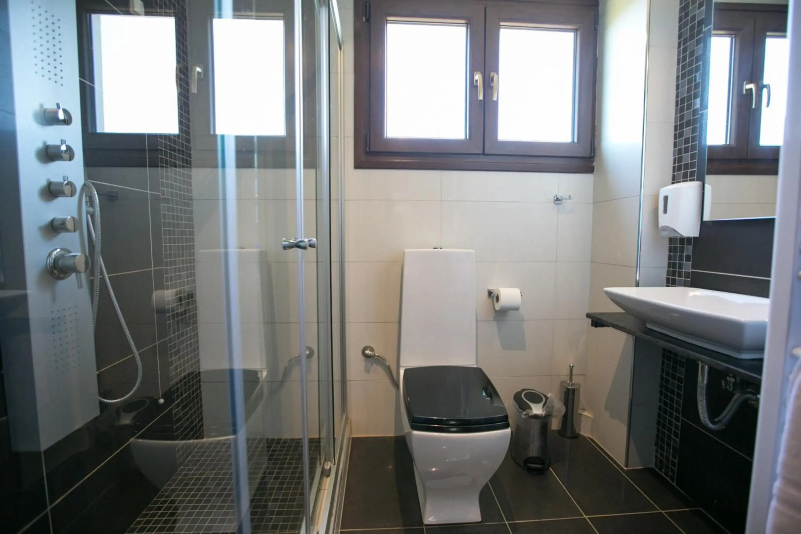 Anavasi Mountain Resort