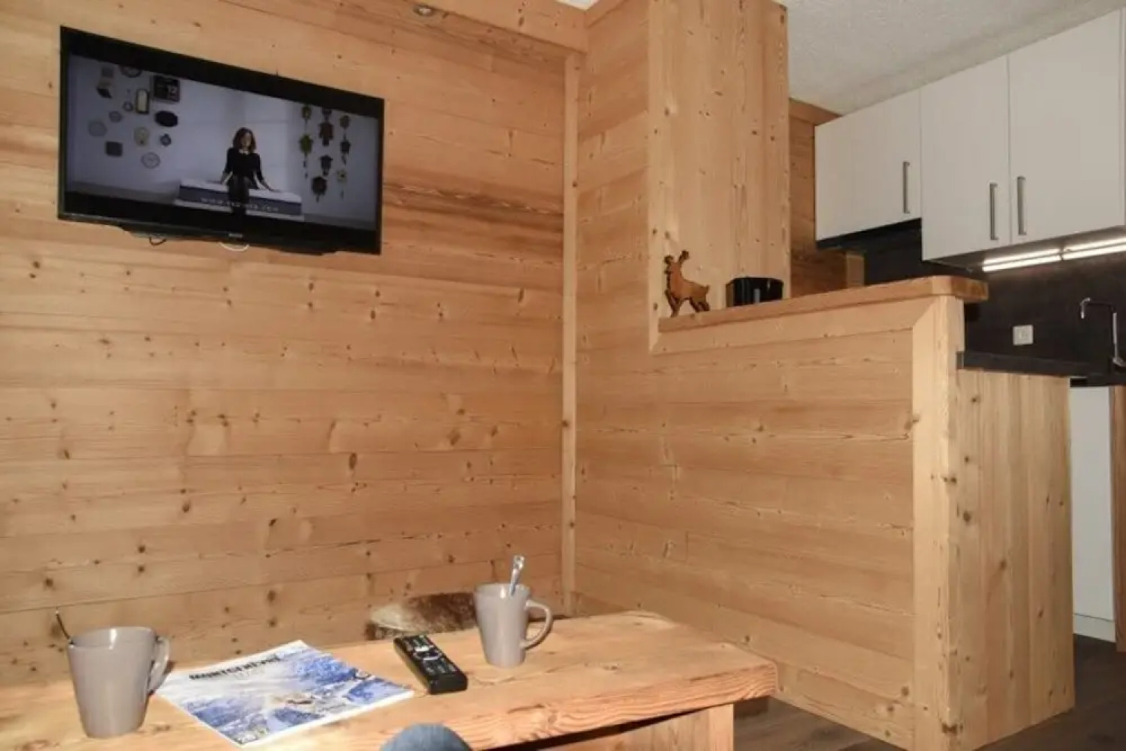 Magnifique Petit T3 Rénové Avec Goût à Montgenèvre