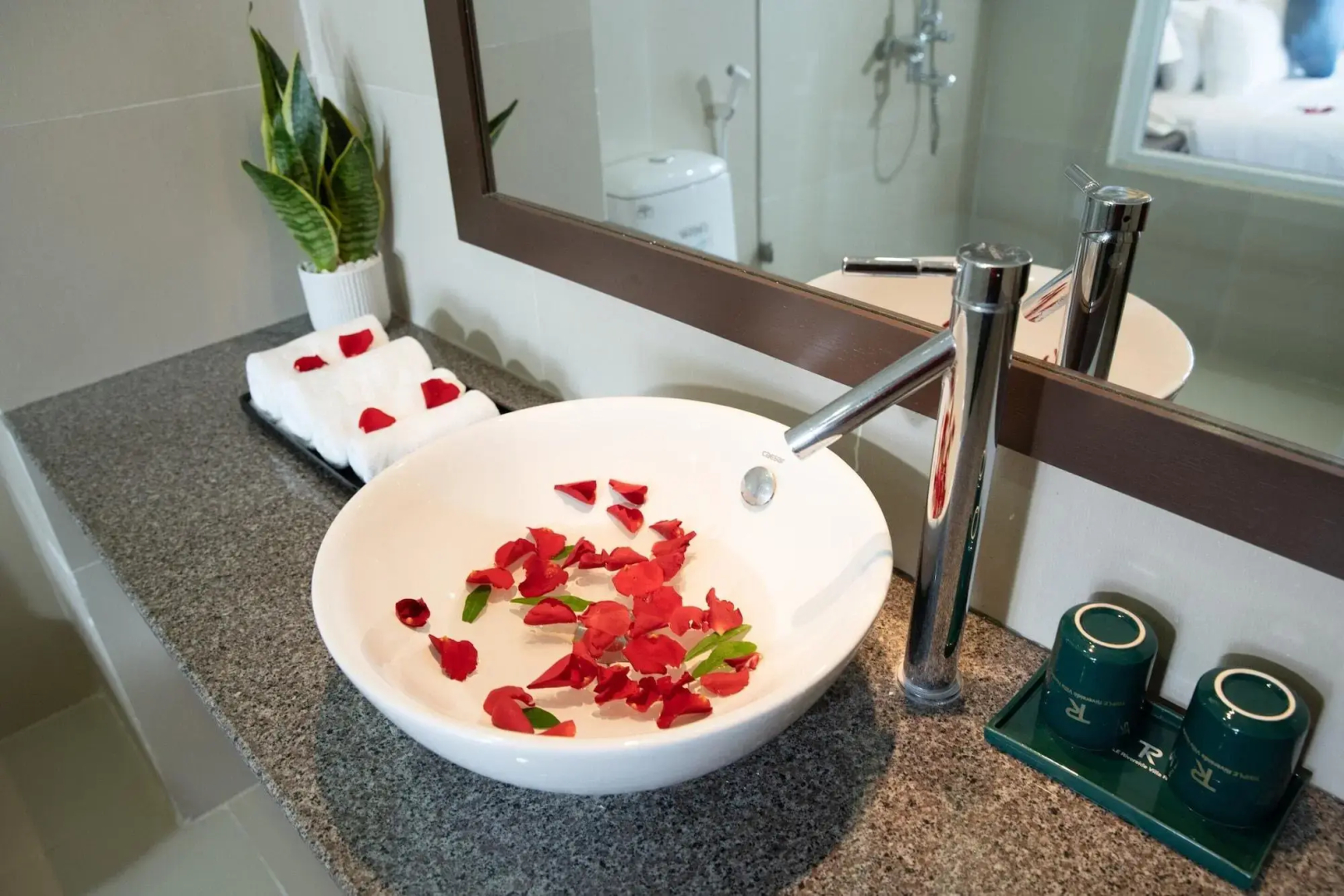 Triple Riverside Villa Hotel Hoian