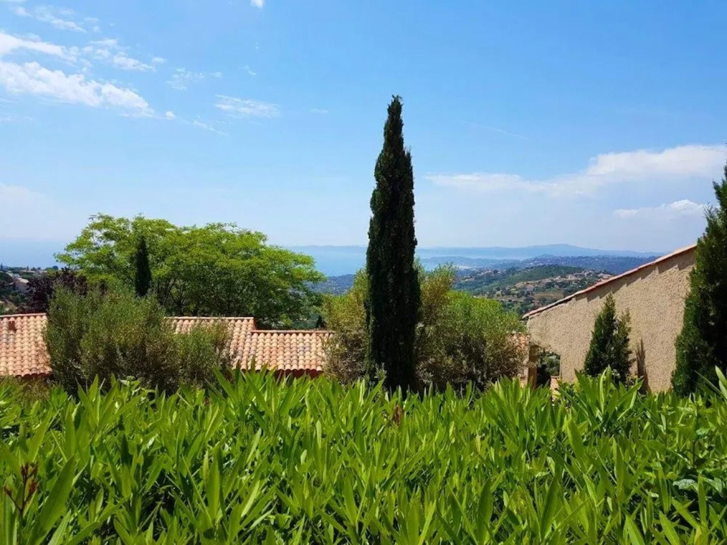 Apartment With 2 Bedrooms in Roquebrune-sur-argens, With Wonderful sea