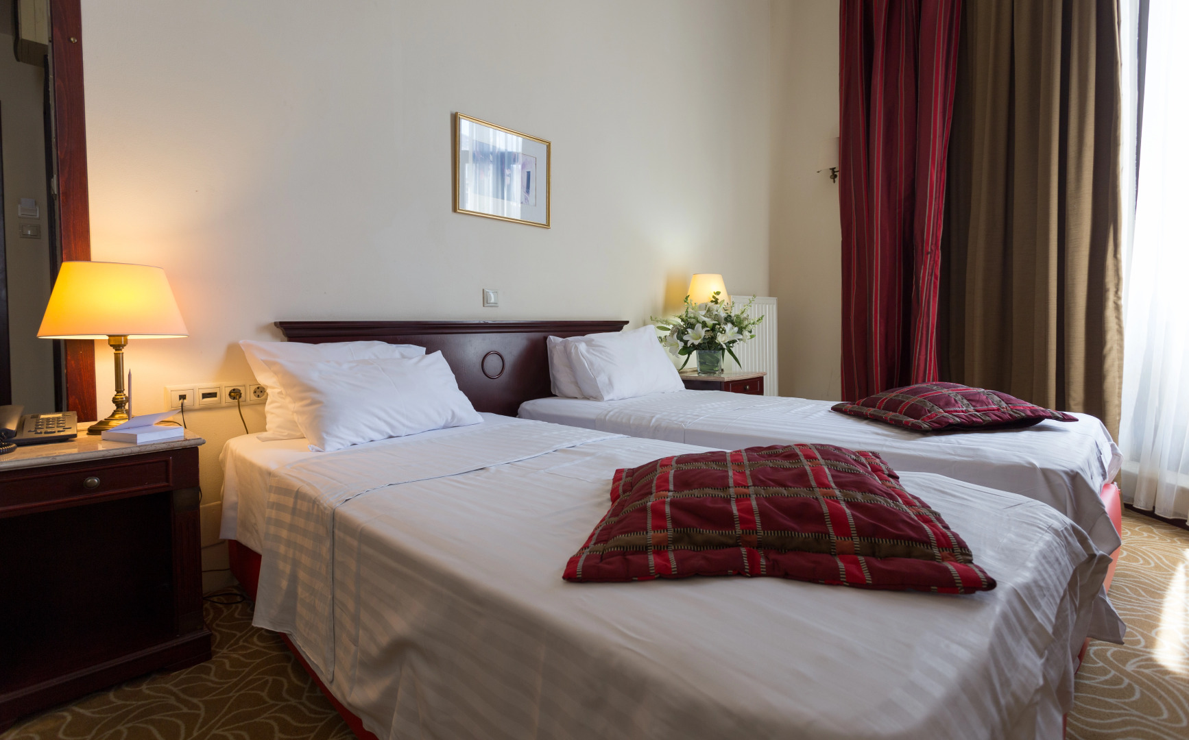 Zeus Essence Bucharest Venezia