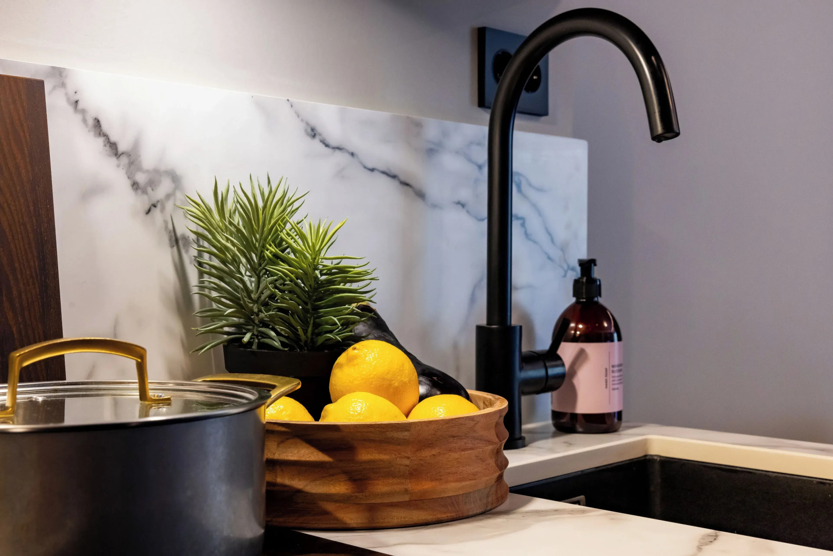 Stryn House Apartments & Hotel