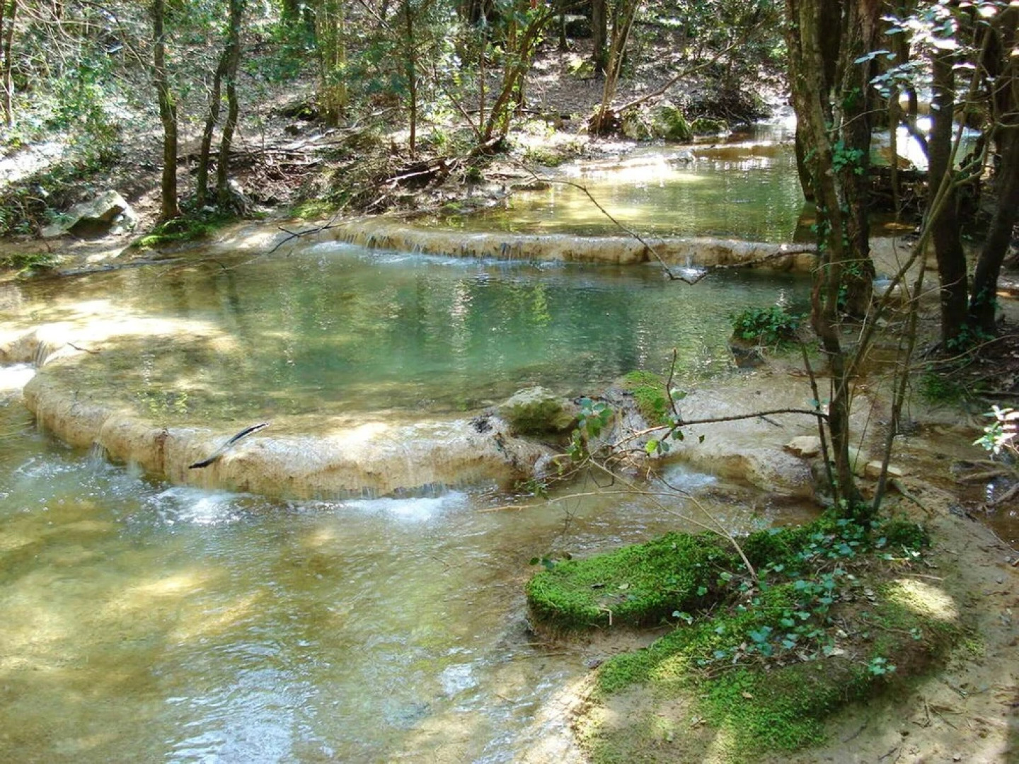 Studio in Lançon-provence, With Shared Pool, Furnished Garden and Wifi