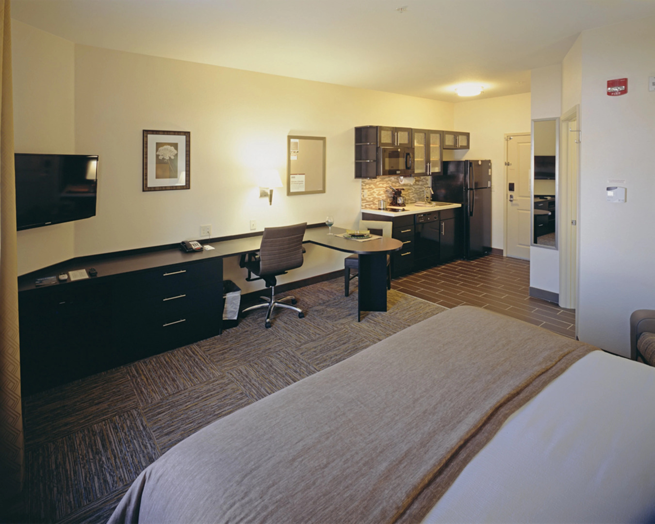 Candlewood Suites Fort Collins by IHG
