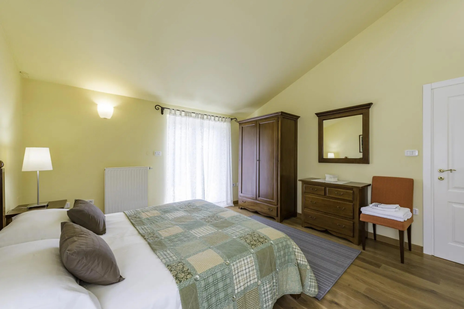 Lipa in Krnica with 4 bedrooms and 3 bathrooms