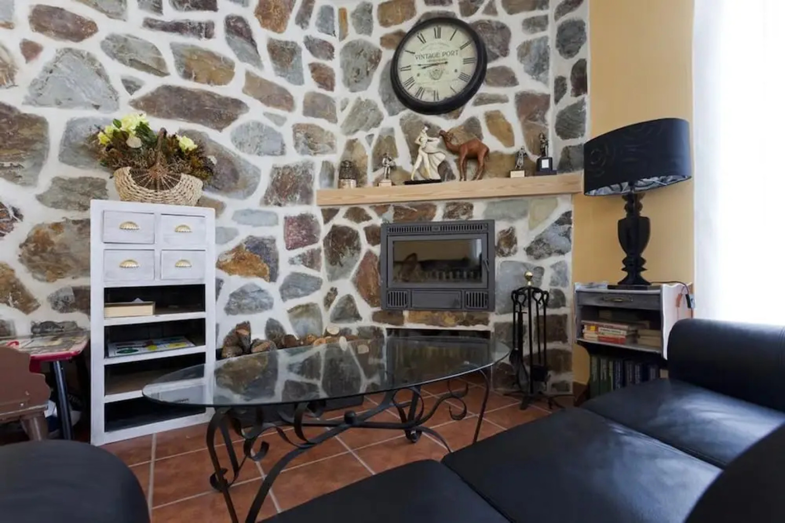 House With 6 Rooms in Nava de la Asunción, With Private Pool, Terrace, Enclosed Garden and Wifi