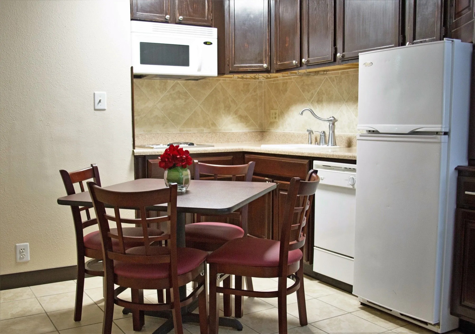 Red Roof Inn & Suites Jacksonville, NC