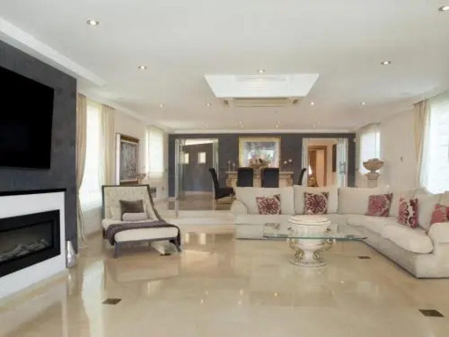 Villa Issabella Marbella, Elviria