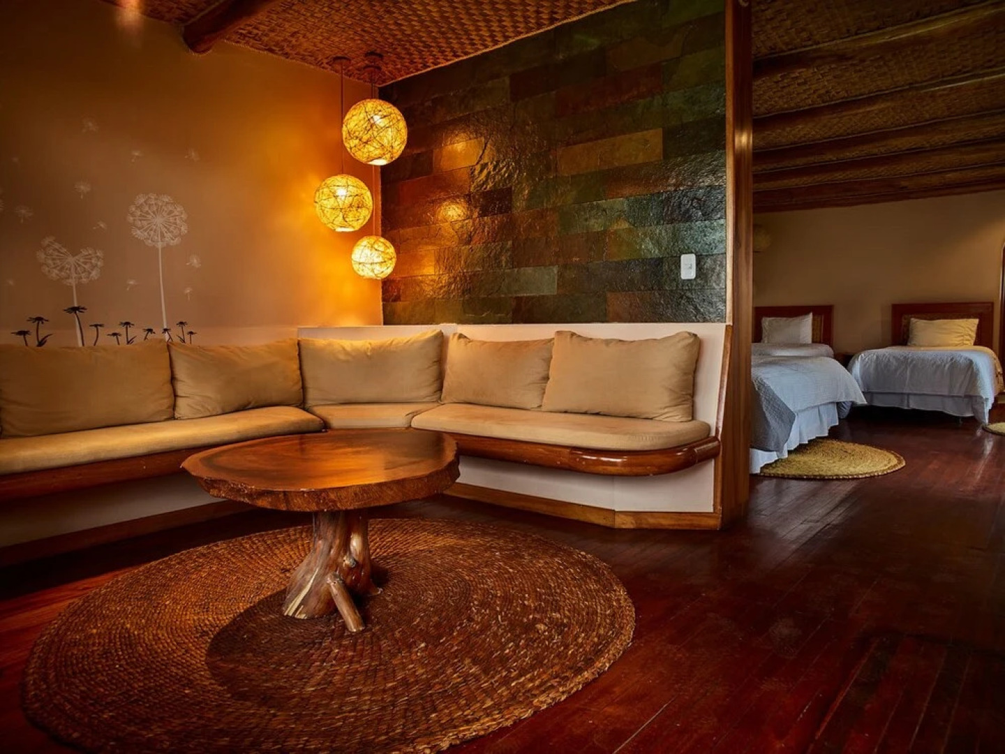 Hostería Cabañas del Lago