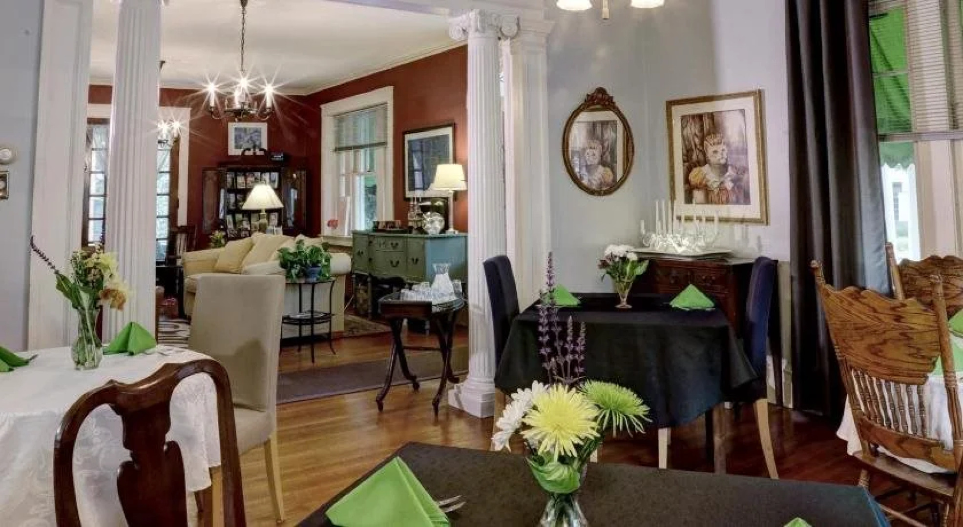 Olde Square Inn Bed and Breakfast