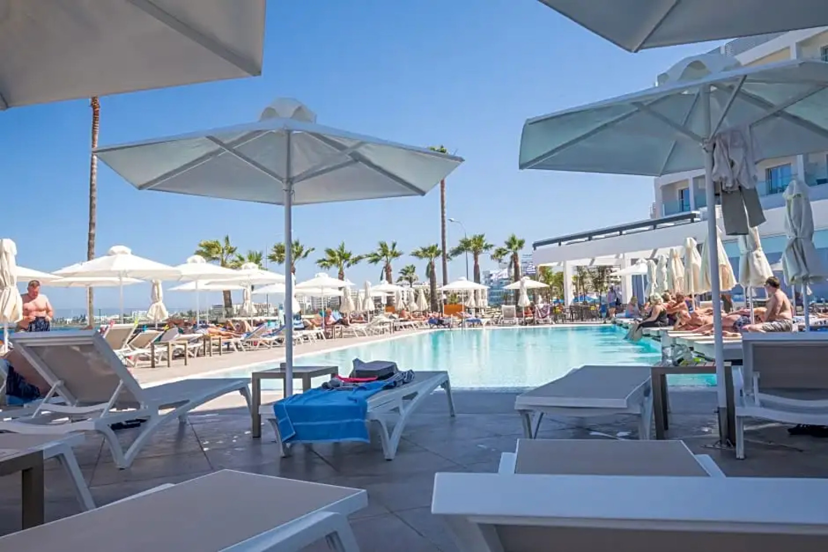 Evalena Beach Hotel Apartments