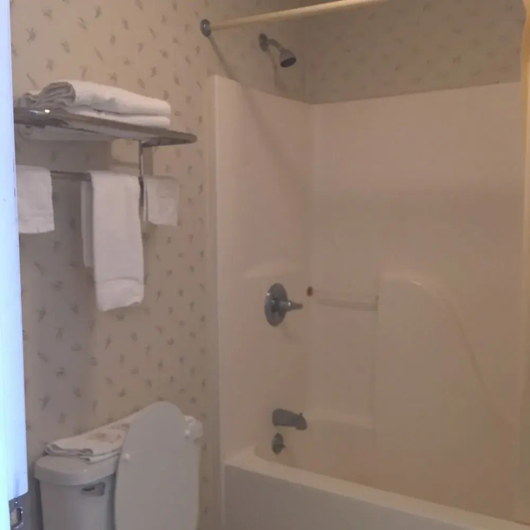 Deerfield Inn and Suites