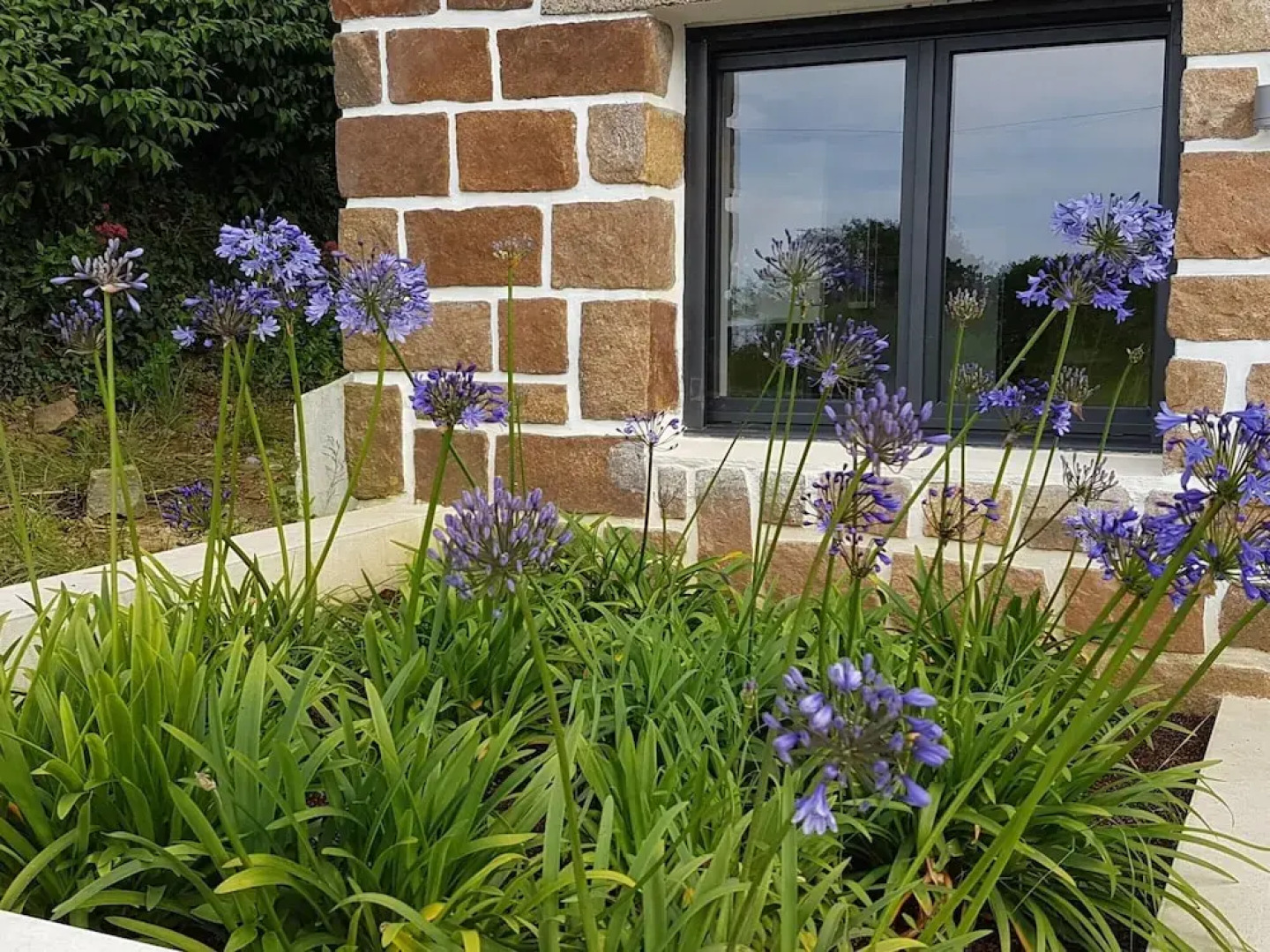 Cottage in Plougasnou Near Stunning Beaches