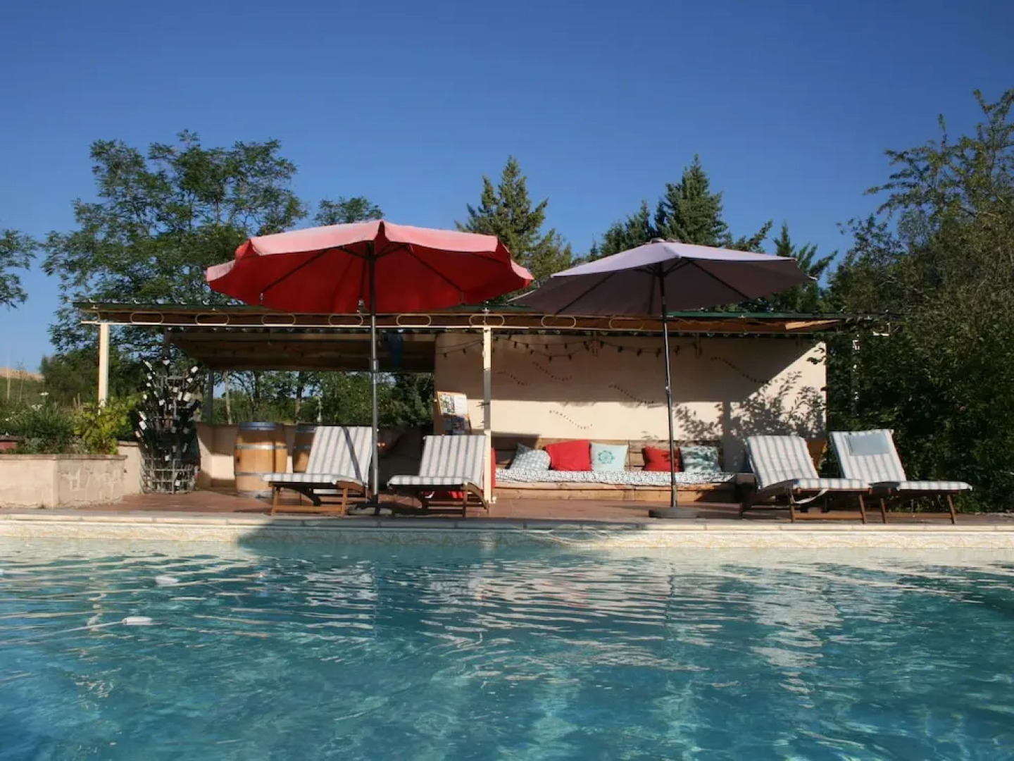 Peaceful Cottage with Swimming Pool in Fayssac France