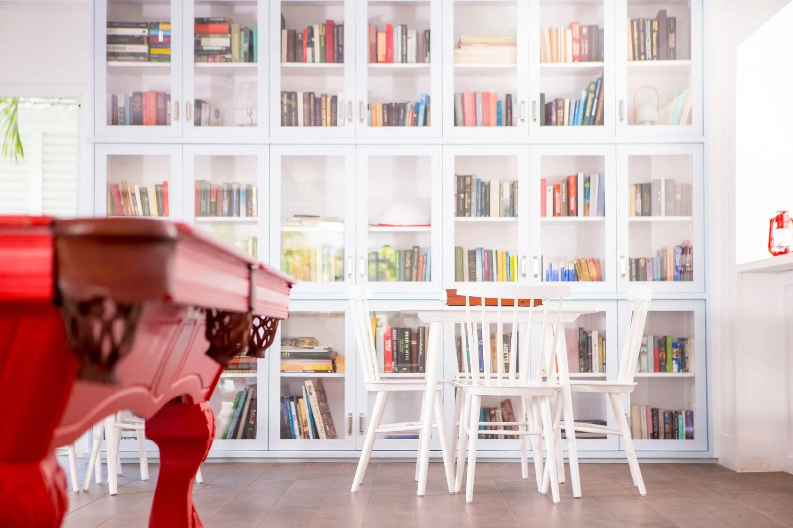 Coral Sands Inn & Cottages