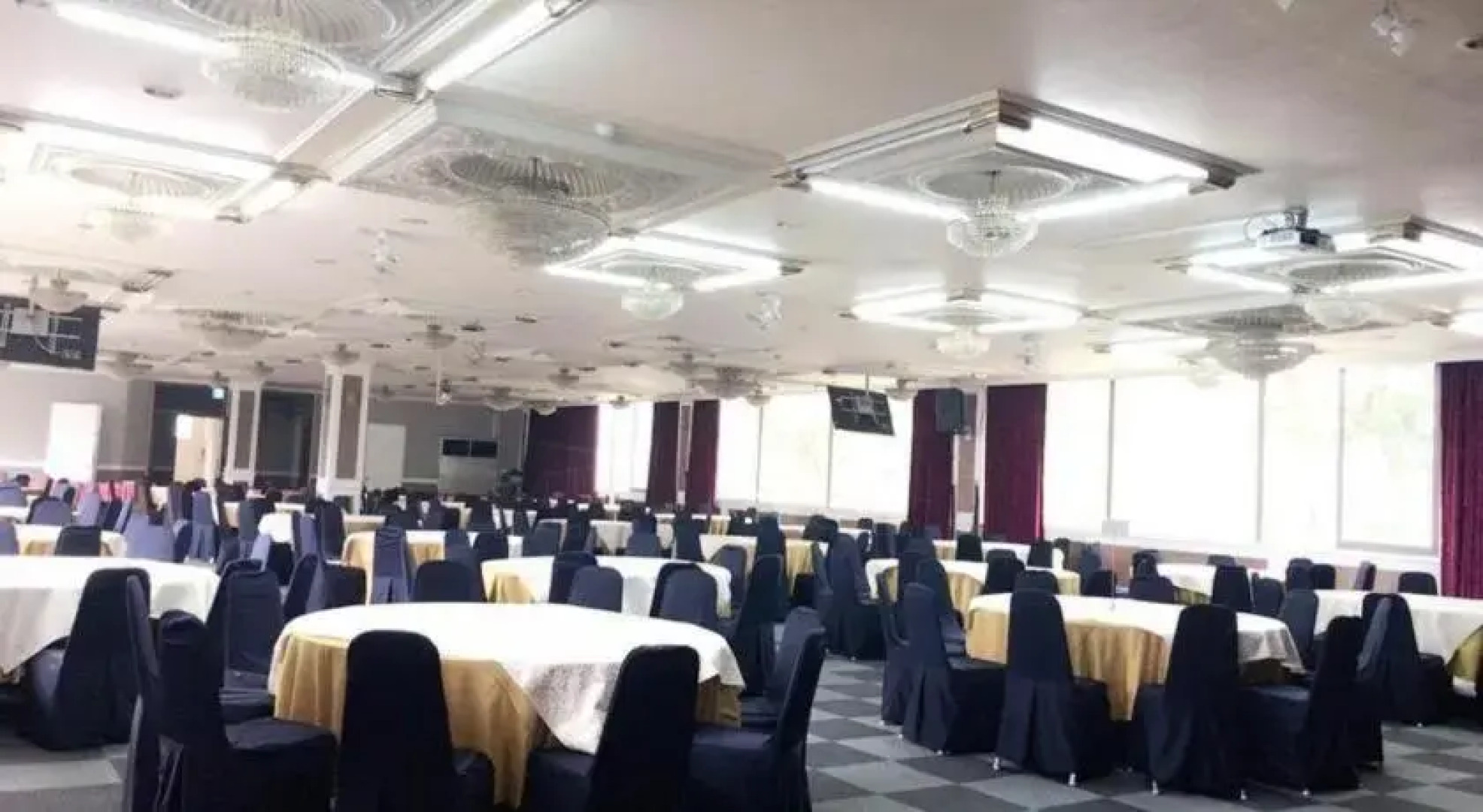 Lake Hills Songnisan Hotel