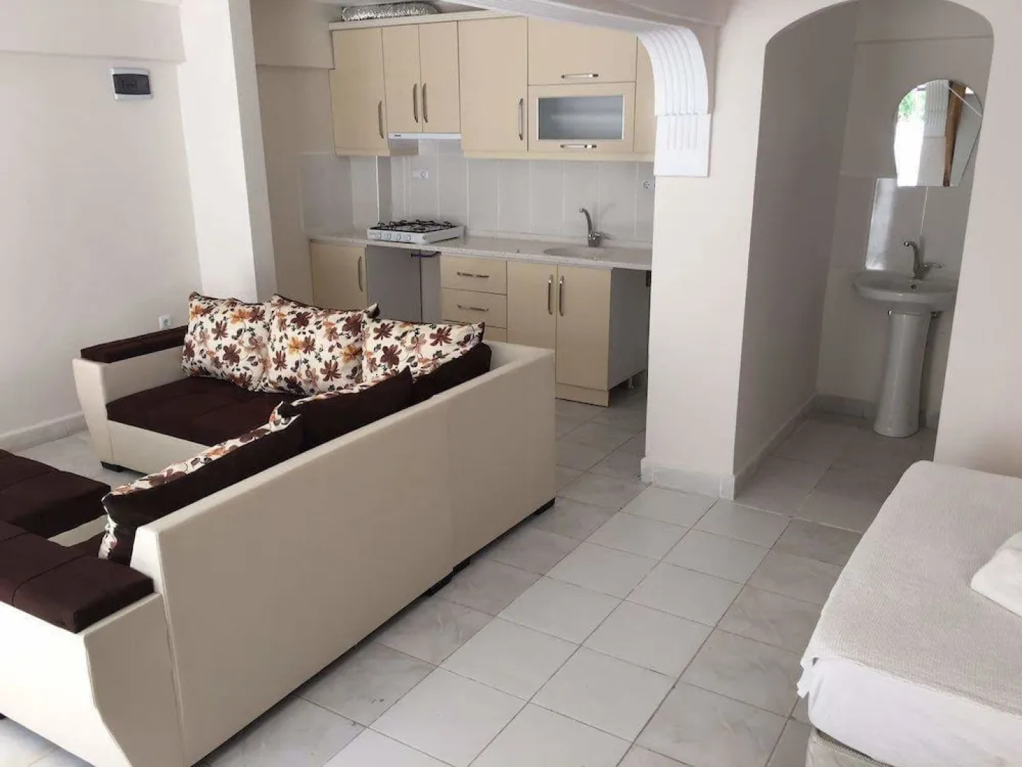 Evin Otel 2