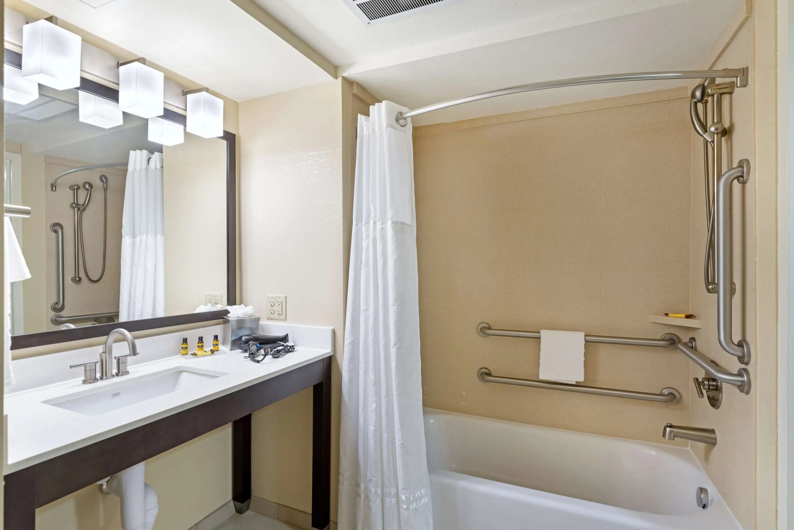 Best Western Plus Thornburg Inn & Suites