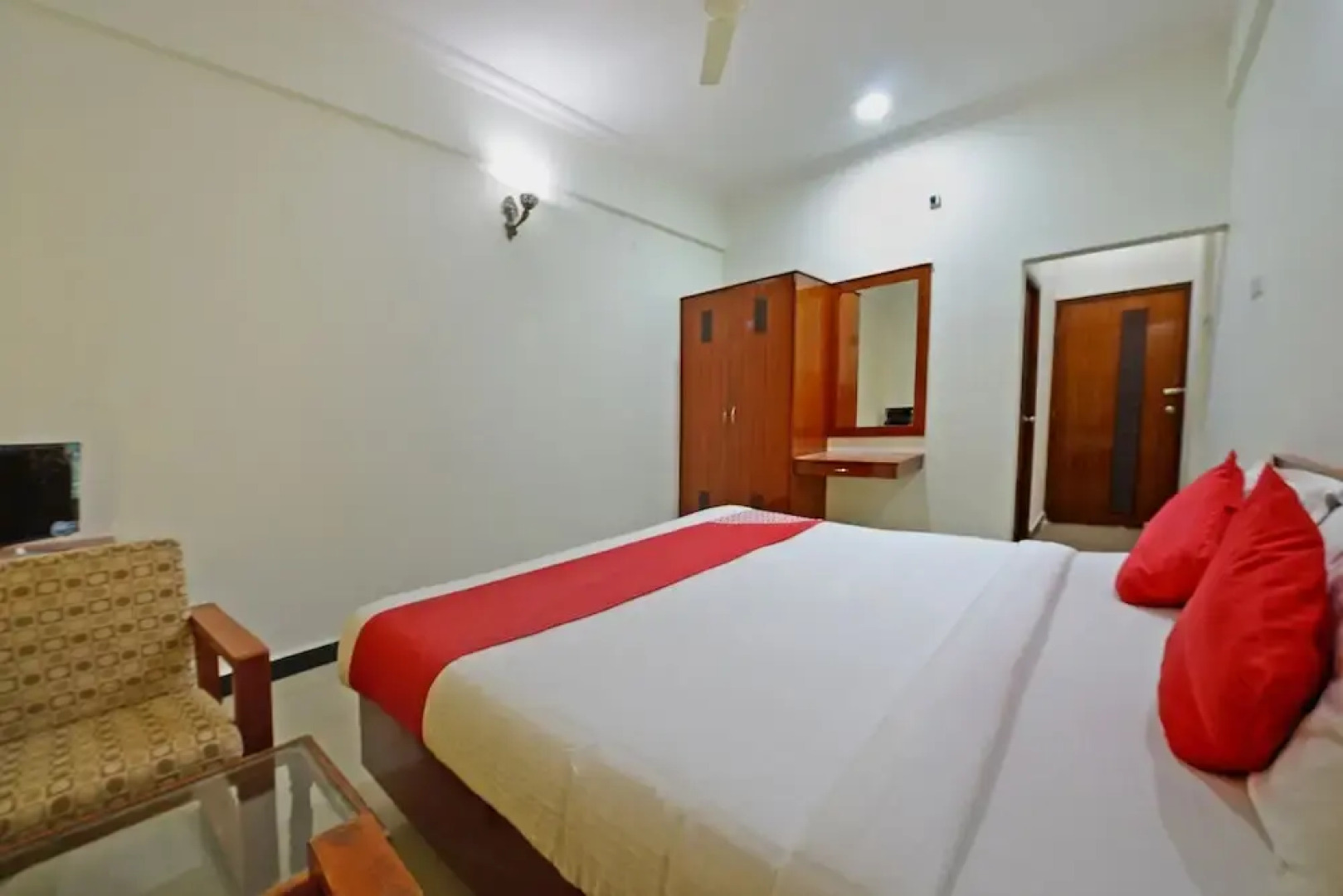 OYO 29577 Raja Rajeswari Tower