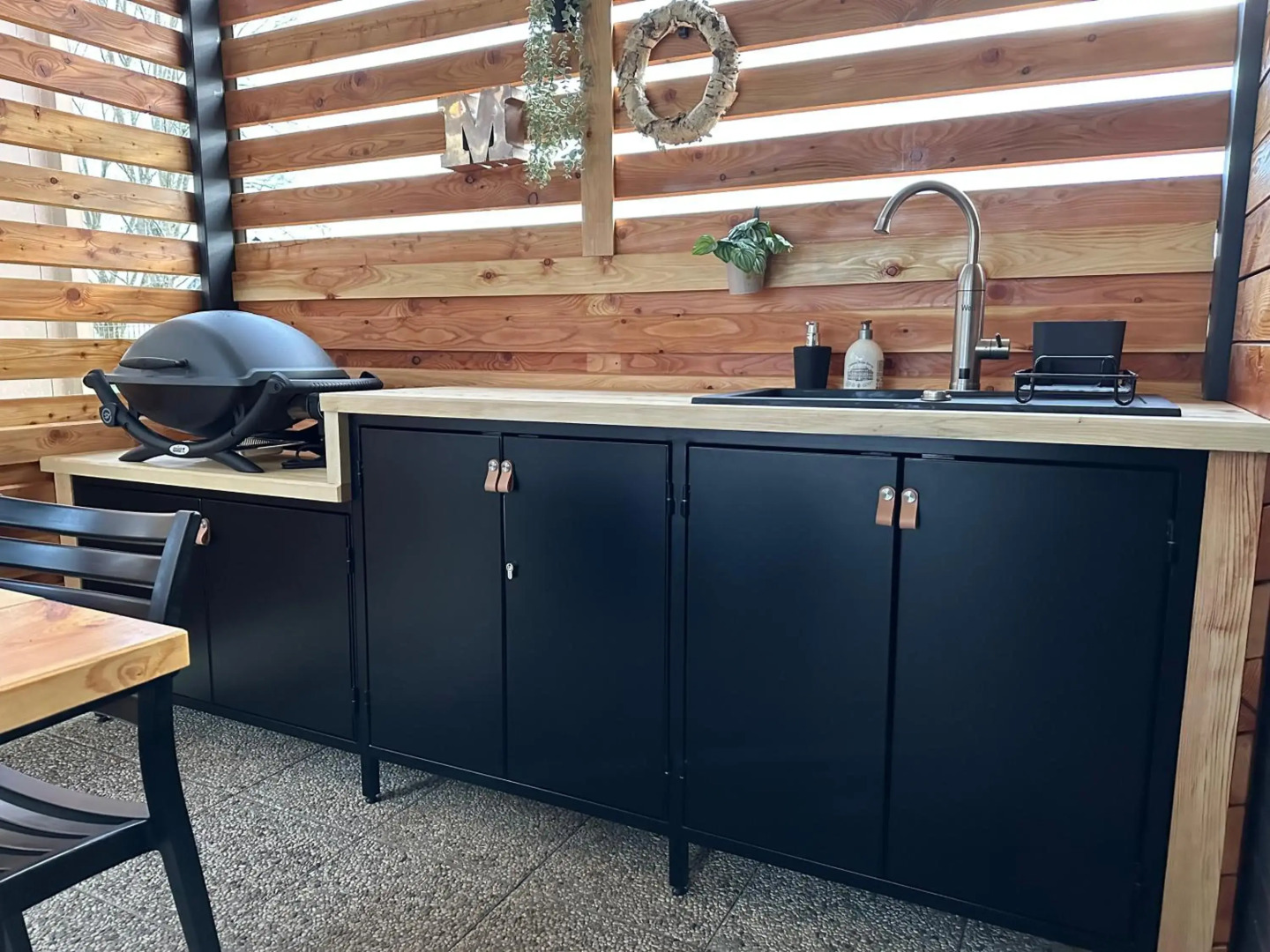 MAGNOLIA HOUSE by the RIVER