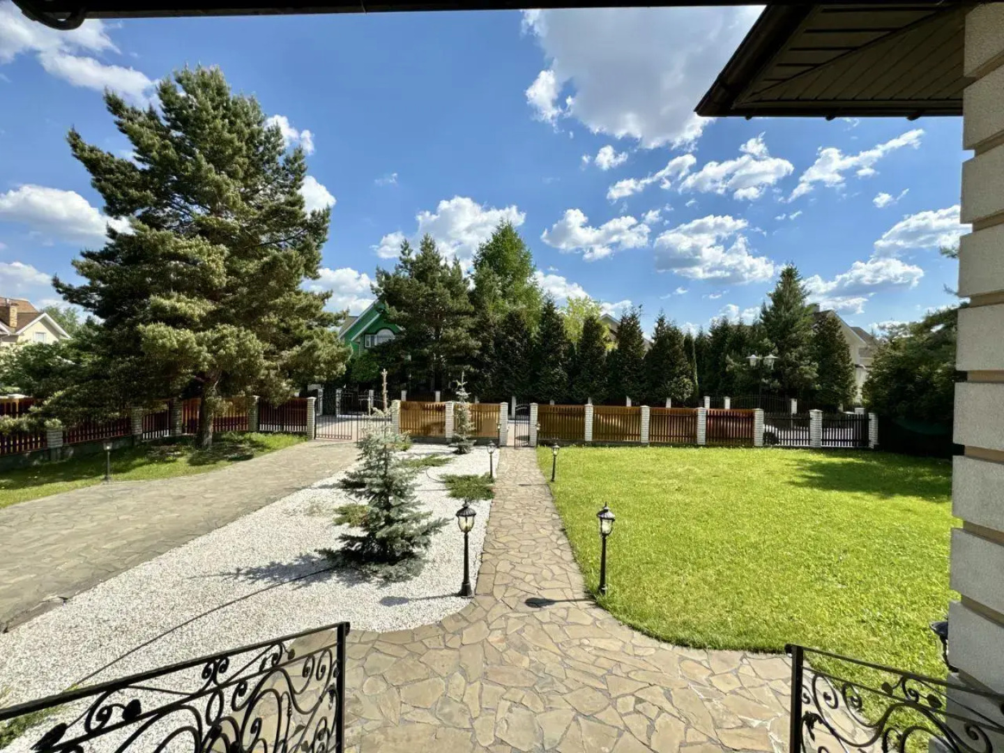 Коттедж на улице Береговой