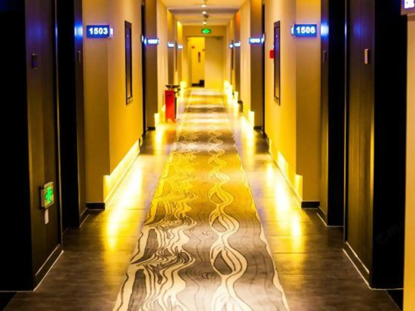 Momo Yishang Boutique Hotel