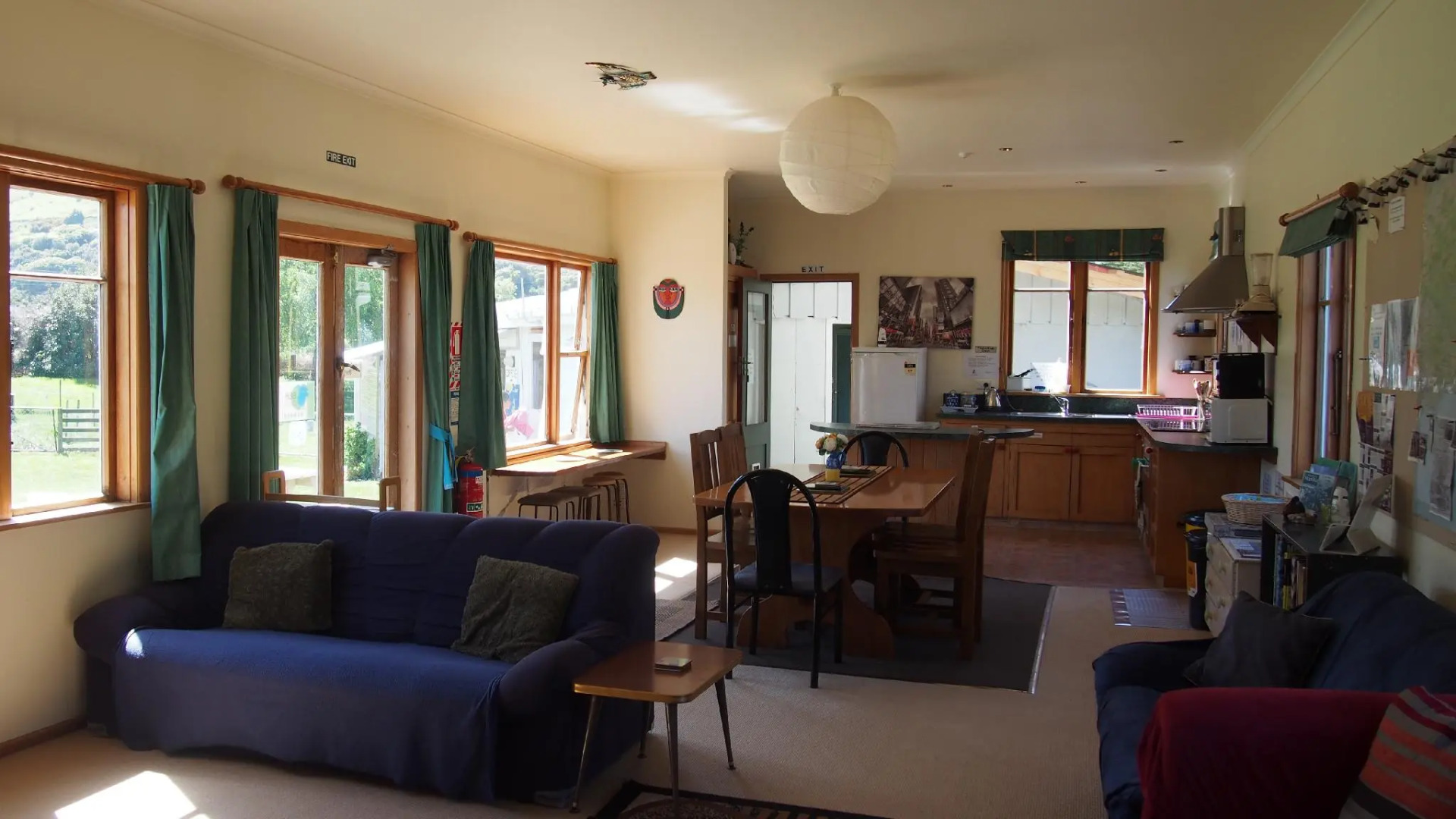 Surat Bay Lodge, Motel and Backpackers