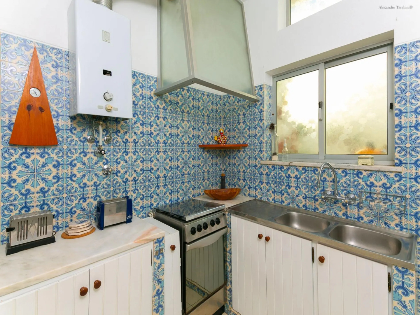 A18 - Chimney Townhouse in Historic Center