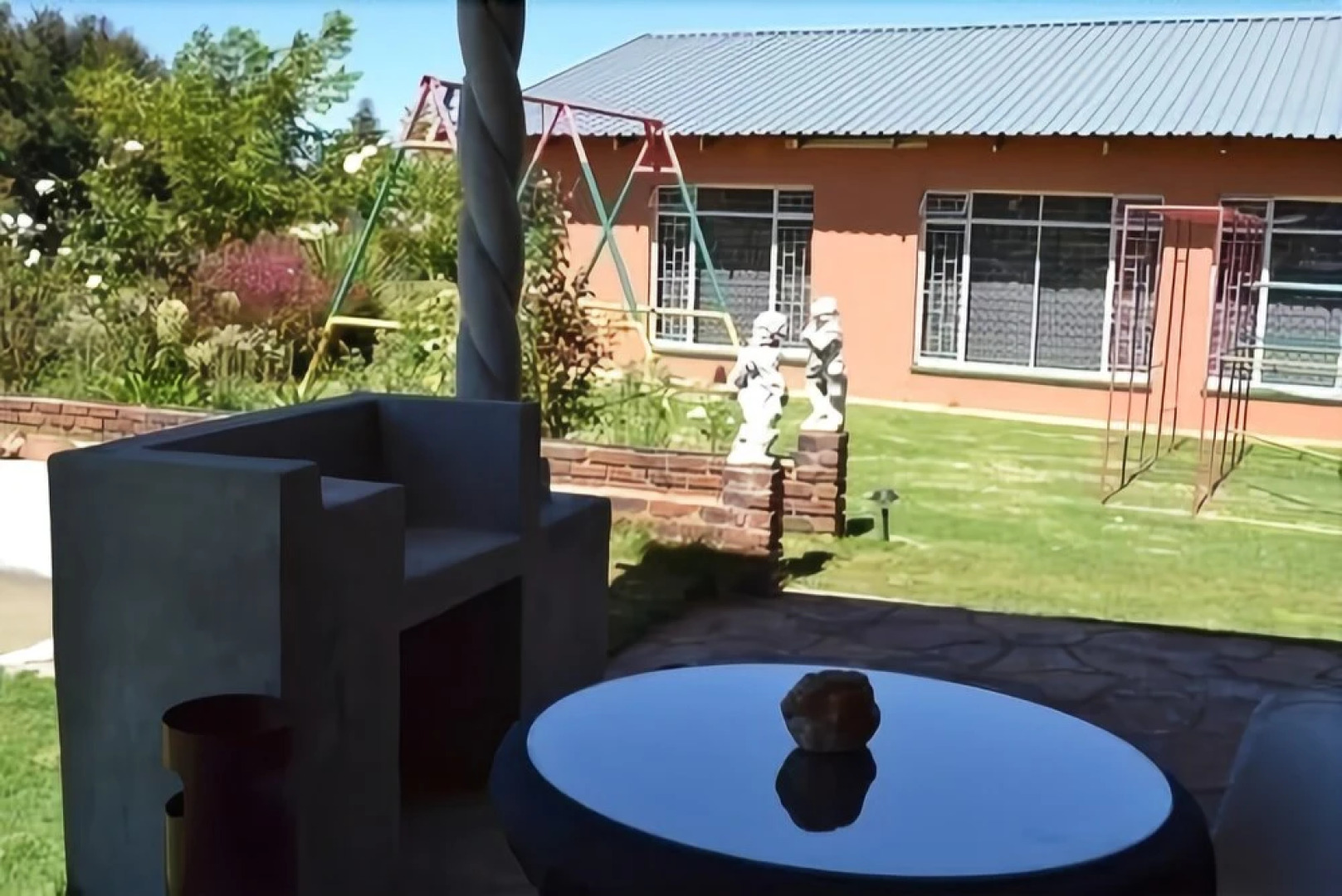 Royal de Swan Guesthouse