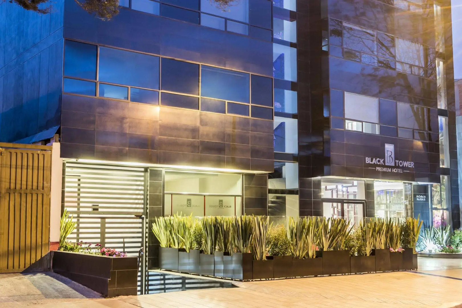 Hotel Black Tower Premium