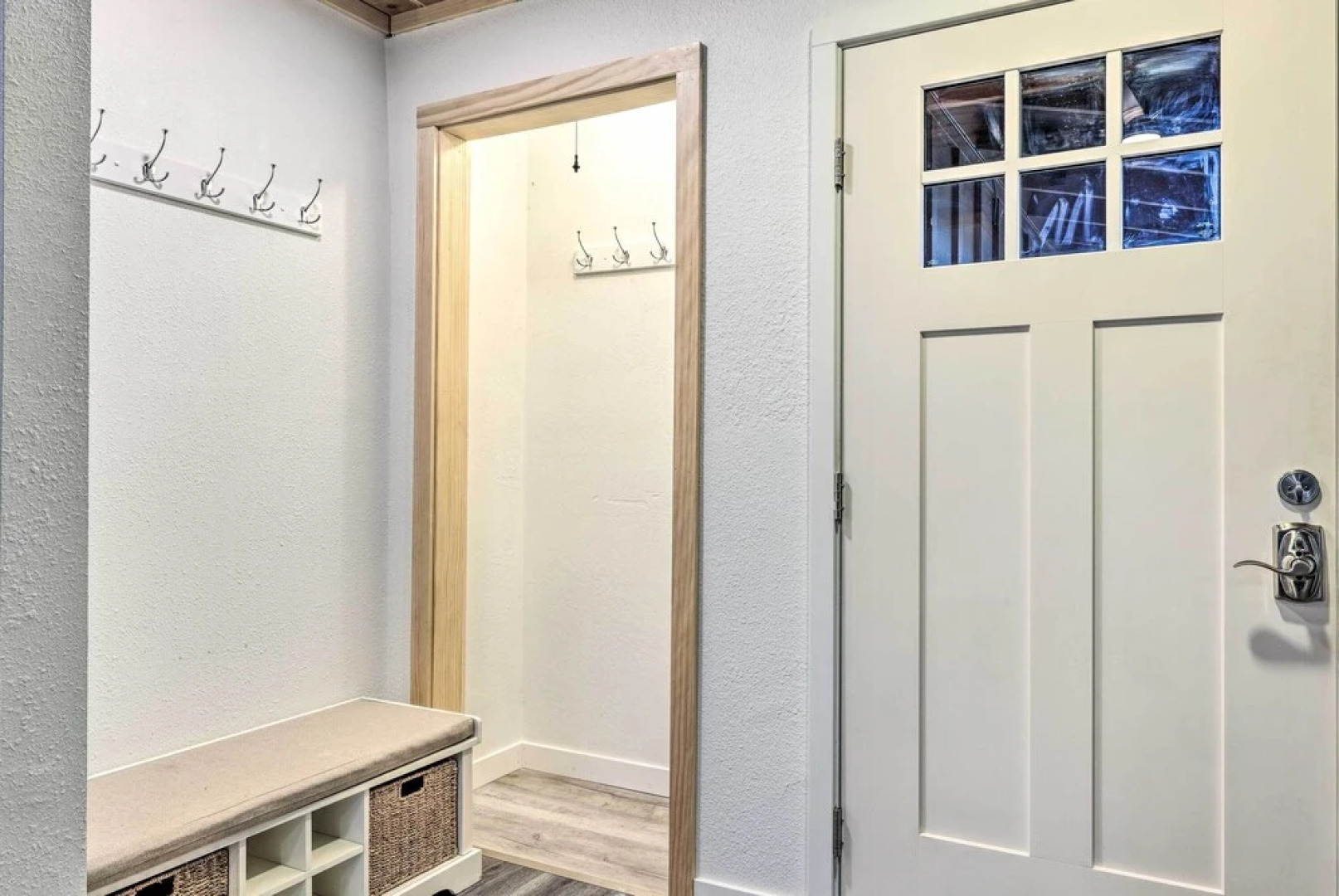 Idyllic Cabin w/ Fire Pit, 1 Mi to Mi-wuk Village!