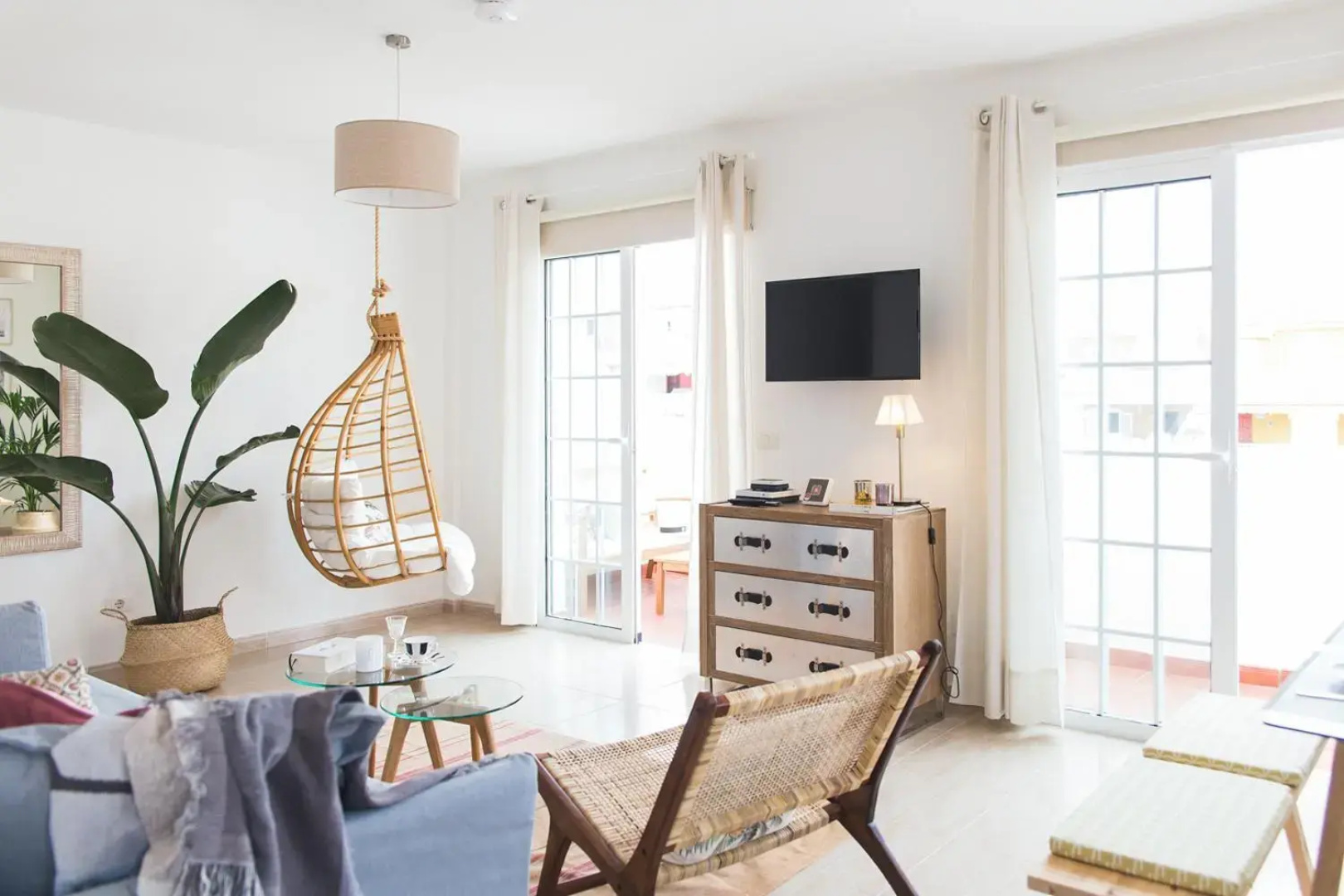 Lovely&Sunny Apartament Near Poris Beach