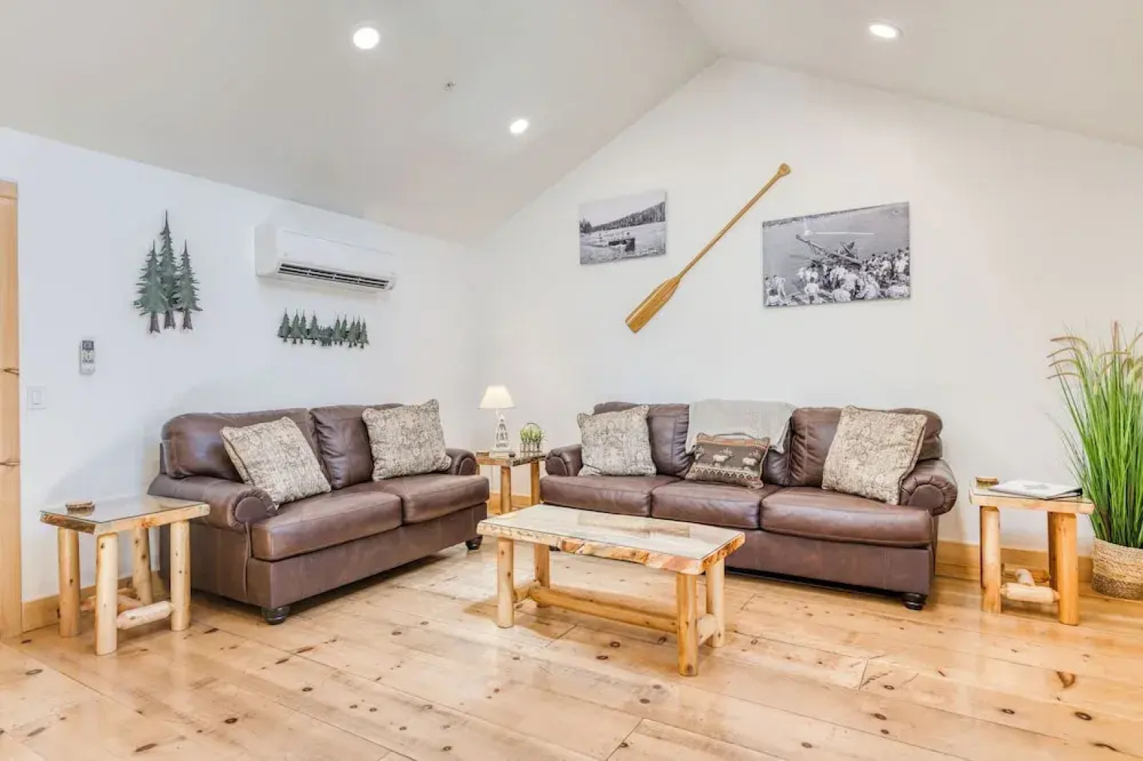 Cottage Like Suite With Private Hot Tub