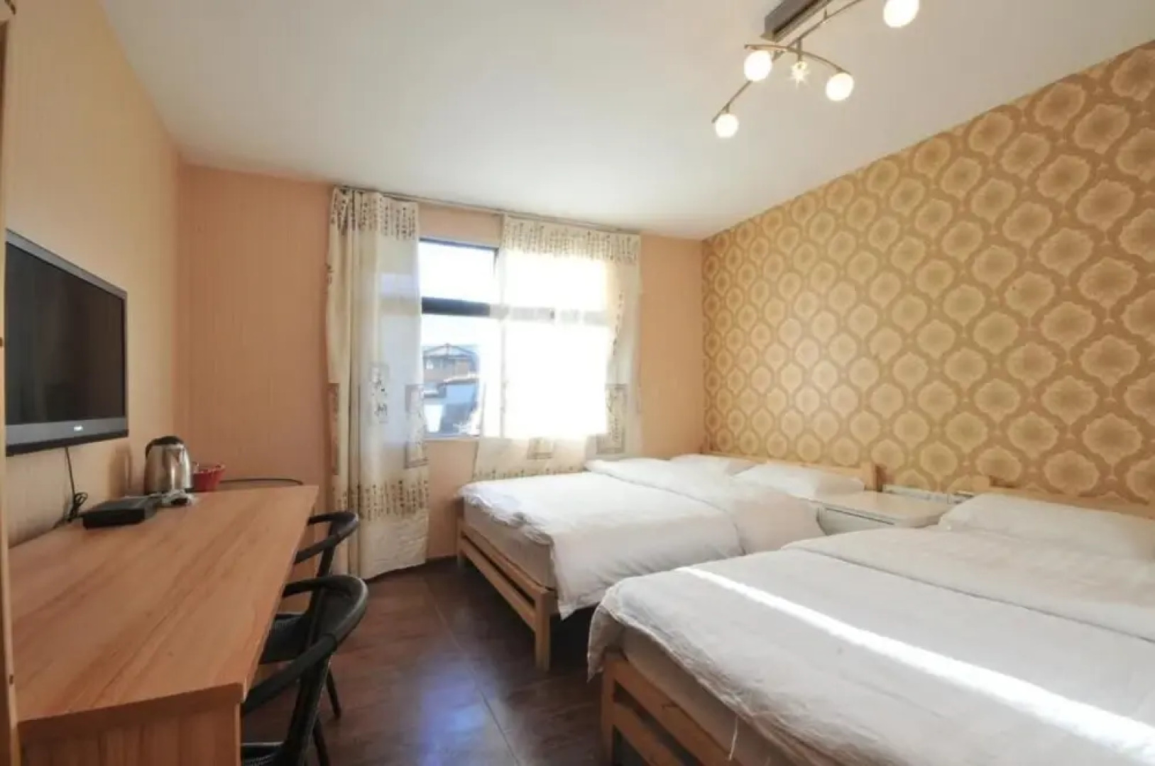 Shangri-La 3 are 3 resortel