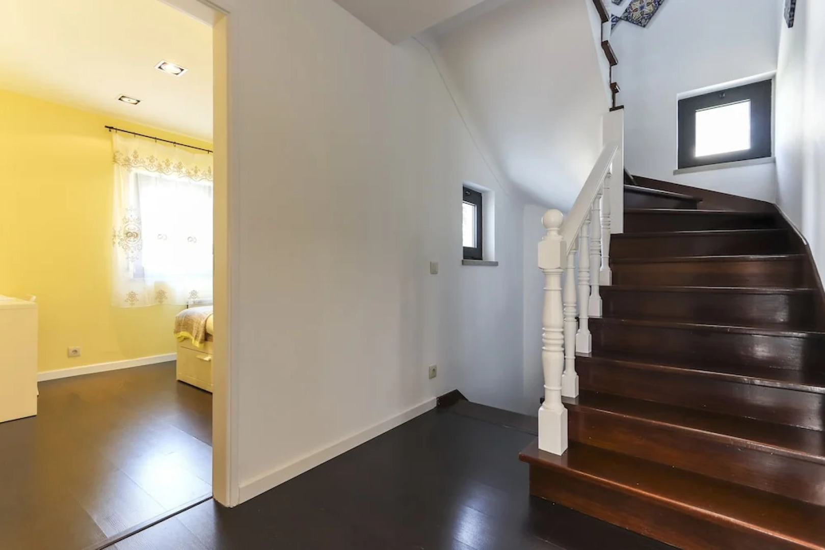 Parede Villa With Pool by Homing