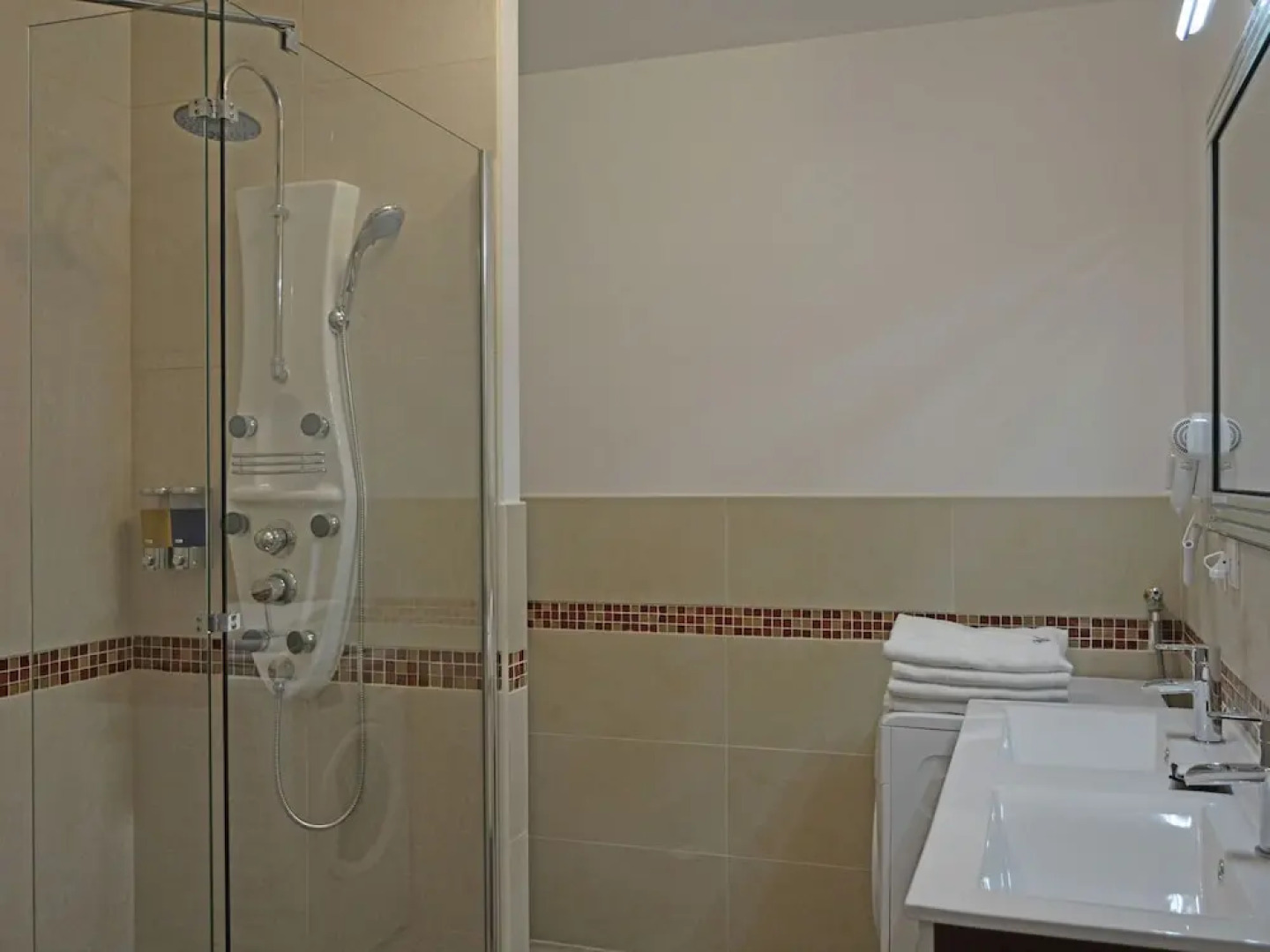 Modern Villa With Swimming Pool in Montauroux France