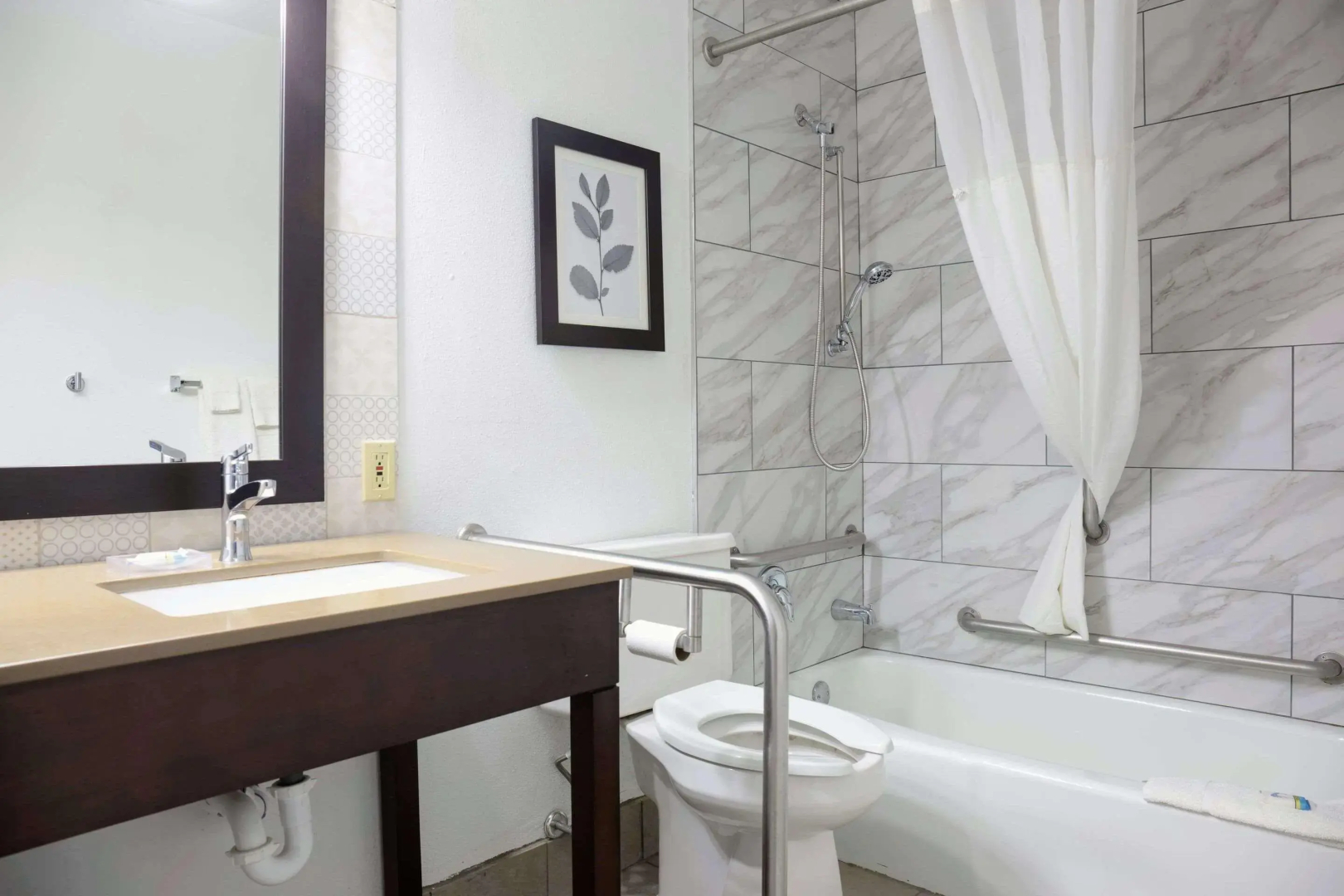 Country Inn & Suites by Radisson, Sparta, WI