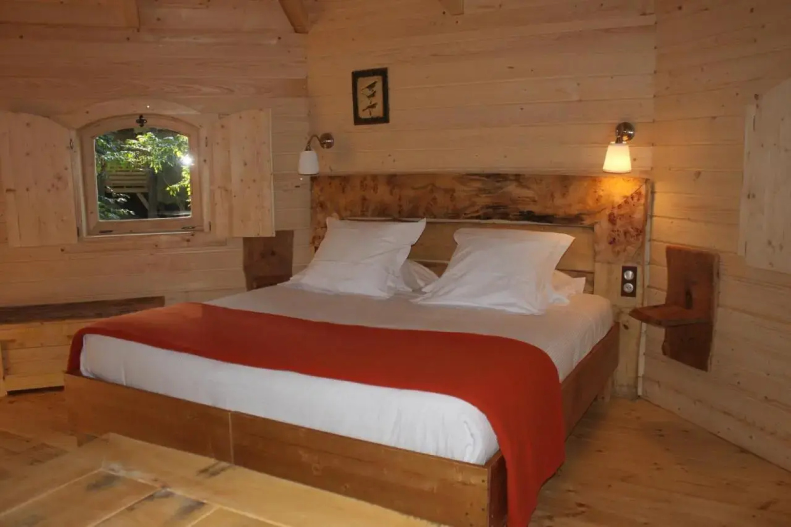 Hotel Les Cabanes Dans Les Bois