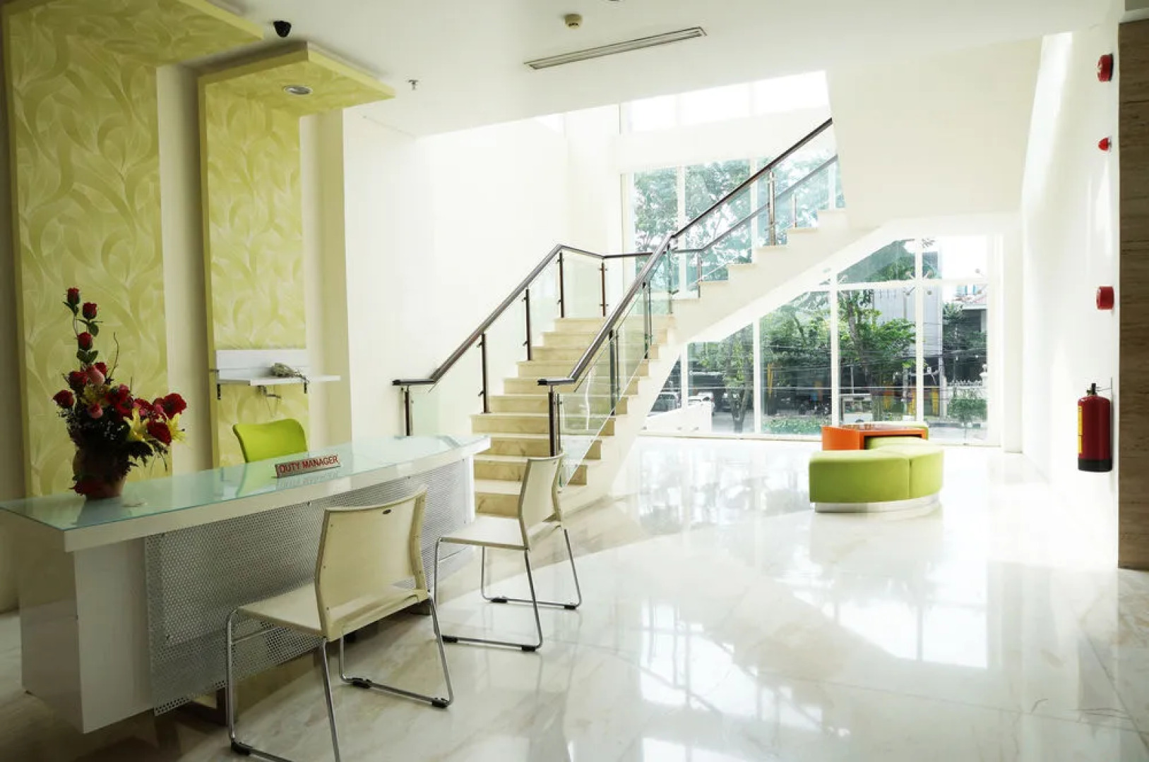 Zen Rooms Manyar Kertoarjo