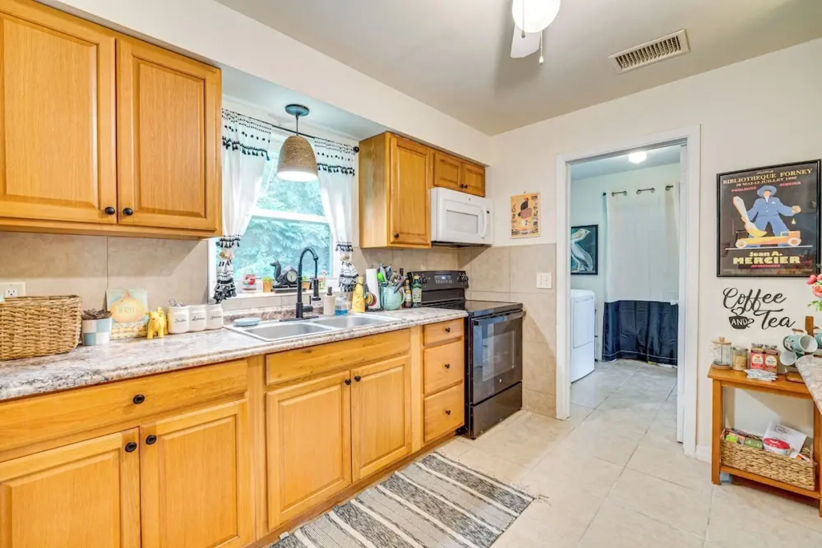 10 Mi to Crystal River: Home in Citrus County