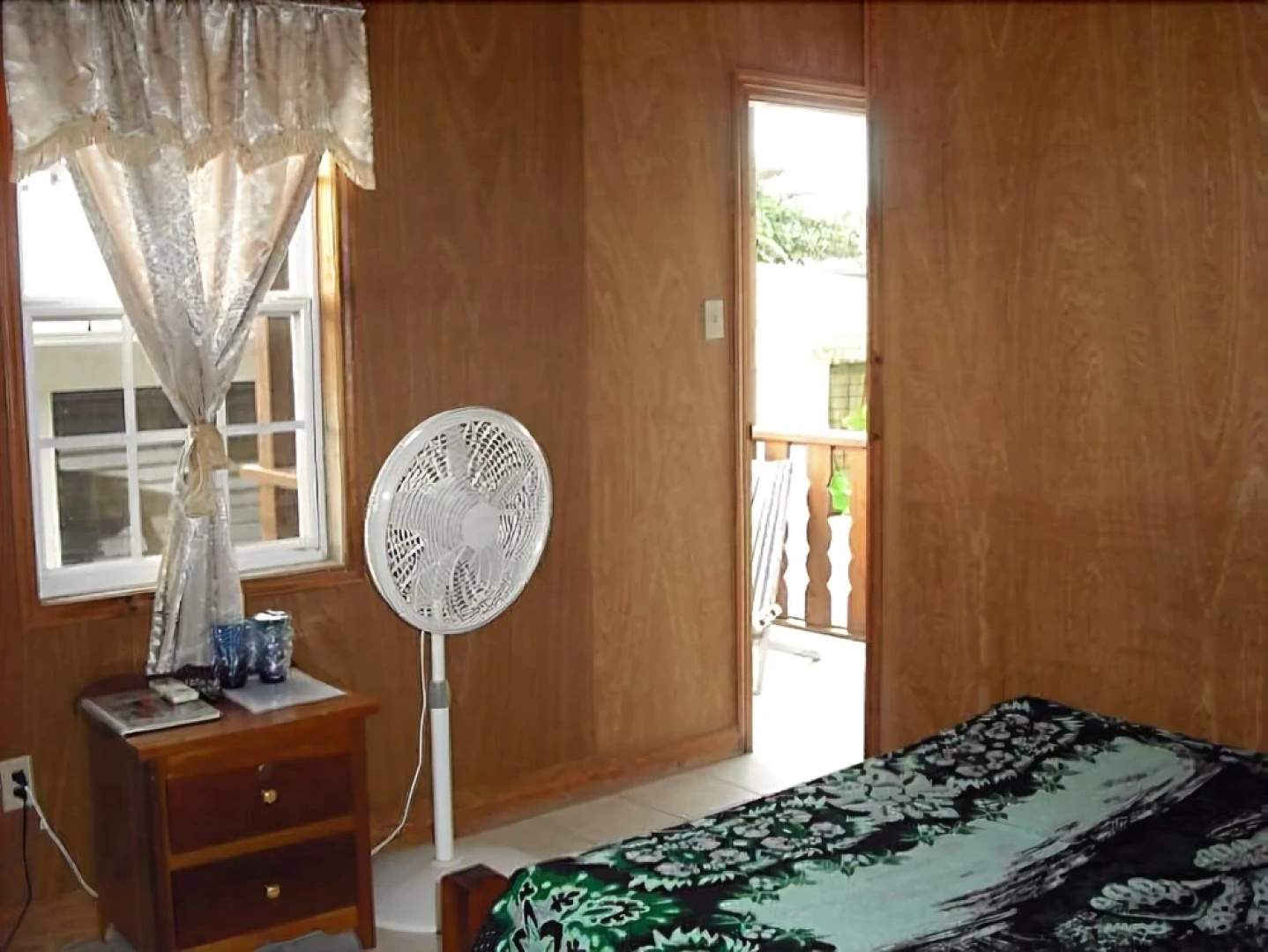 Blue Wave Guest House