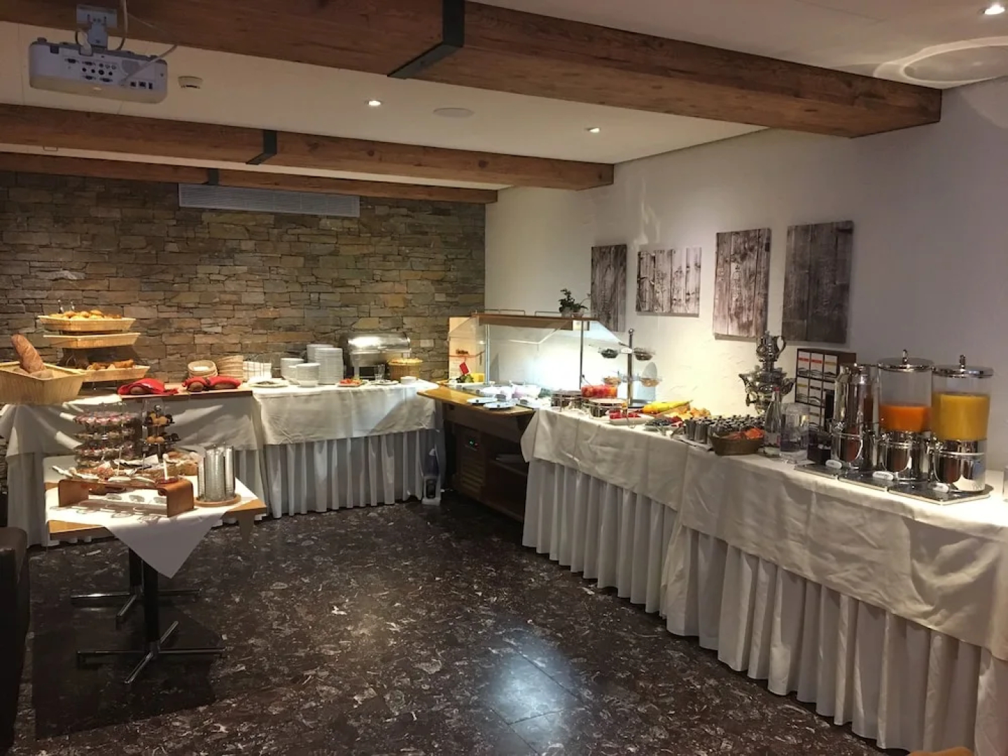 Hotel Turna